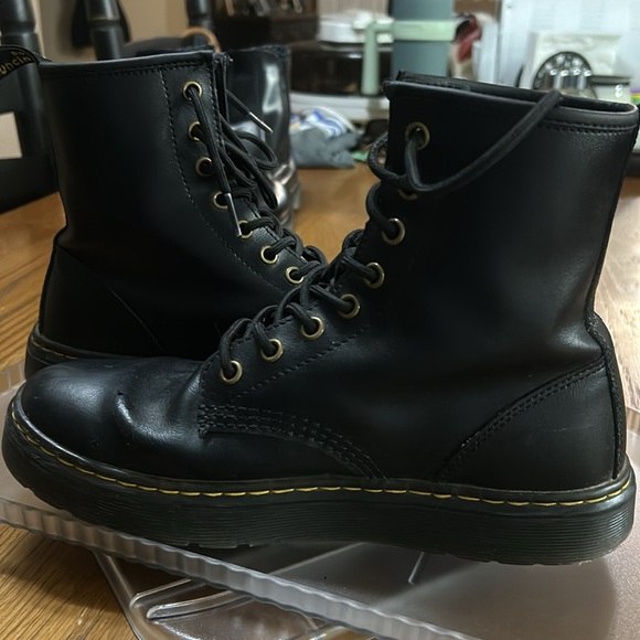 Dr. Martens Women's Zavala Genuine Leather Combat Ankle Boots Black Men’s 7 WM 8 - Picture 7 of 10